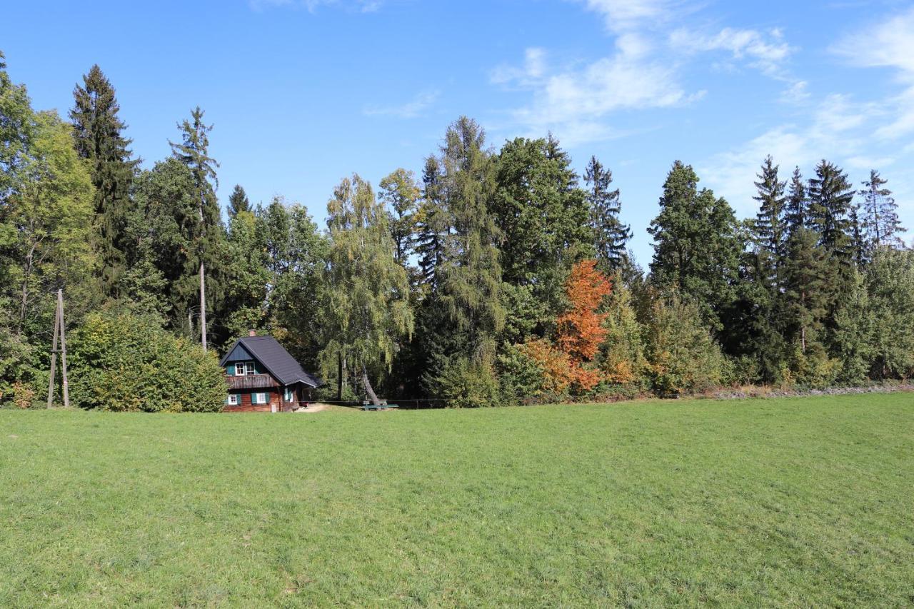 Gregor'S Ferienhaus Im Wald Edelschrott Exteriör bild